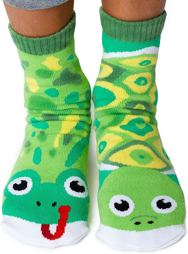 Pals Mismatched Kid’s Grip Socks- Frog & Turtle - Jilly's Socks 'n Such