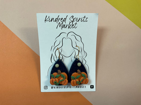 Kindred Spirits Market Earrings Style 1191 - pumpkins on blue - Jilly's Socks 'n Such