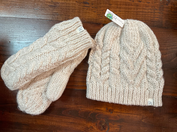 Women’s Cozy Cabin Hat by Simply Noelle