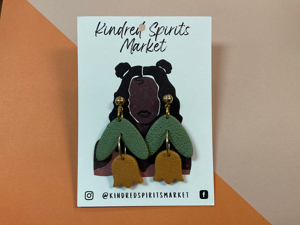 Kindred Spirits Market Earrings Style 1188 - tan tulips - Jilly's Socks 'n Such