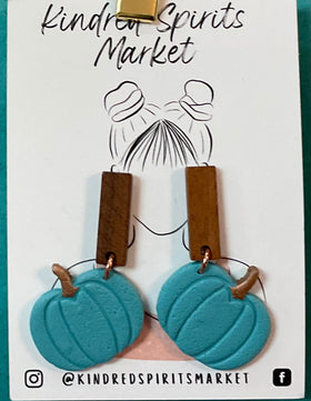 Kindred Spirits Market Earrings Style 513 - turquoise pumpkin