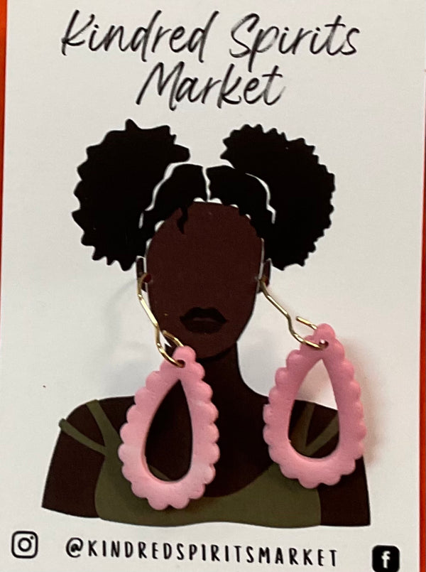 Kindred Spirits Market Earrings Style 2003 - pink teardrop scallop edge - Jilly's Socks 'n Such