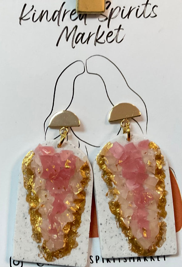 Kindred Spirits Market Earrings Style 725 - Pink & Gold on speckled white