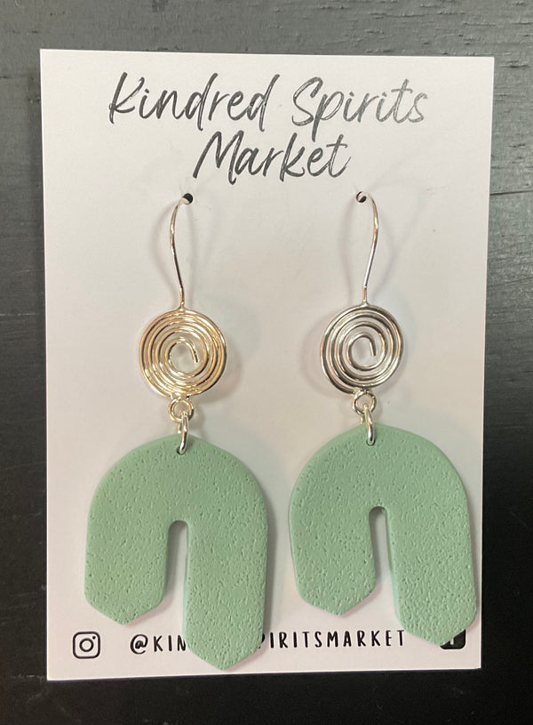 Kindred Spirits Market Earrings Style 6 - Jilly's Socks 'n Such