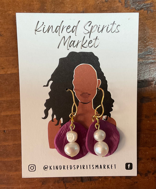 Kindred Spirits Market Earrings Style 1213- Purple and Pearls - Jilly's Socks 'n Such