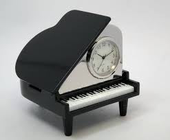 Black Grand Piano Clock