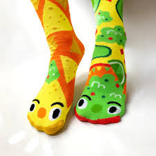 Pals Mismatched Kid’s Grip Socks - Chips & Guac