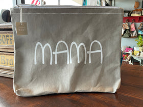 Mama zippered pouch