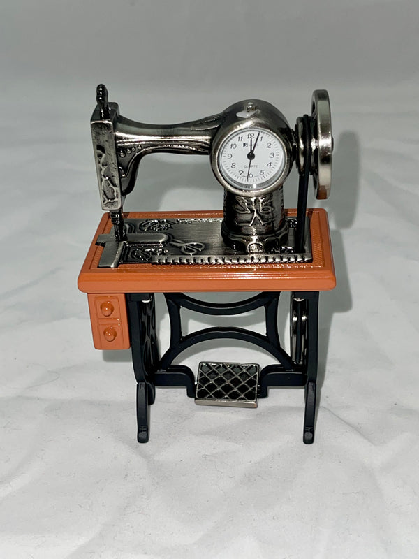 Sewing Machine Clock - Jilly's Socks 'n Such